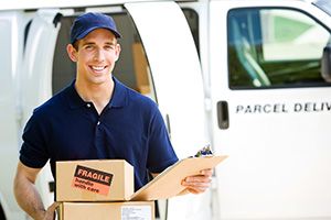 Bromyard package delivery companies HR7 dhl